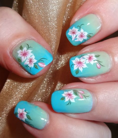 Lilly Nails Designs, Pedi Inspiration, Lilly Nails, Multicolor Nails, Lily Nails, Mint Nails, Feather Nails, Nail Water Decals, Kiss Nails