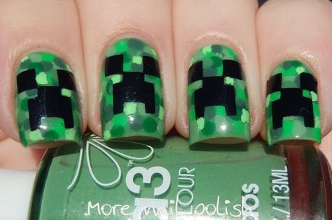 31DC2015 - Green - Minecraft Creepers Minecraft Nails, Minecraft Creepers, Trends Nails, Green Nail Designs, Blue Acrylic Nails, Grunge Nails, Pretty Gel Nails, Nails 2024, Nail Art Brushes