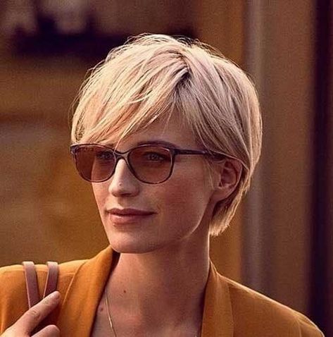 Longer Pixie, Short Haircuts With Bangs, Hair Pics, Long Pixie Hairstyles, Short Blonde Haircuts, Cool Short Hairstyles, Hair Pixie, Long Pixie, Pixie Haircuts