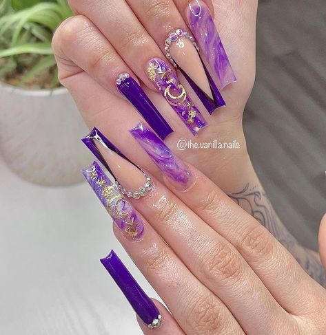 Quince Nails, Classy Acrylic, Purple Stuff, Summer Acrylic, Purple Acrylic Nails, Purple Acrylic, Baddie Nails, Dope Nail Designs, Unique Acrylic Nails