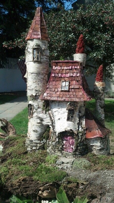 pretty spectacular fairy garden castle from birch logs/stumps                                                                                                                                                                                 More Fairy Garden Castle, Fairy Tree Houses, Fairy Castle, Faeries Gardens, Fairy Tree, Gnome House, Yard Project, Fairy Garden Houses, Diy Fairy