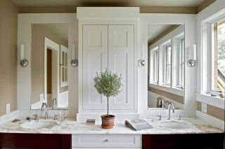 Modern Country Bathrooms, Farmhouse Bathroom Mirrors, Bathroom Mirror Makeover, Bathroom Mirrors Diy, Double Sinks, Big Bathroom, Bad Inspiration, Mirror Ideas, Country Bathroom