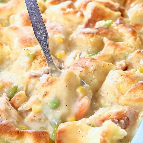 Biscuit Chicken Pot Pie Casserole, Recipe With Biscuits, Biscuit Chicken Pot Pie, Pot Pie Casserole, Biscuits Casserole, Chicken Pot Pie Casserole, Desserts Cookies, Easy Chicken Pot Pie, Chicken And Biscuits