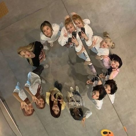 Twice Ot9 Photo