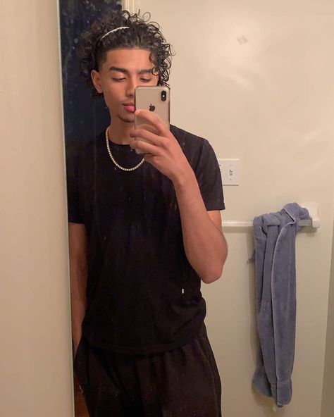 Instagram post by @danyallx • Jun 12, 2019 at 12:49am UTC Long Curly Hair Men, Waves Haircut, Techwear Fashion, Handsome Arab Men, Fake Acc, Cartoon Quotes, Curly Hair Care, Curly Hair Men, Pictures Ideas