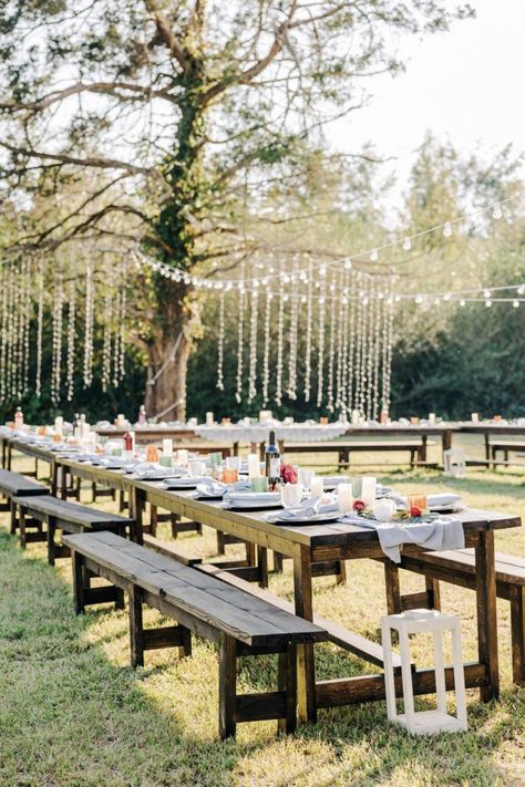 Low Cost Backyard Wedding, Cheap Garden Wedding Ideas, Outdoor Wedding Seating Ideas Cheap, Simple Backyard Wedding Reception, Backyard Wedding Budget, Backyard Wedding Dress Simple, Backyard Wedding Bbq, Diy Outdoor Lanterns, Enchanting Backyard