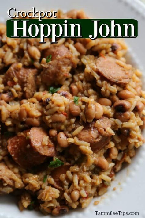 Good luck in the New Year with this Crock-Pot Hoppin John Recipe! Super easy dinner recipe the slow cooker does the work! This southern dish includes black-eyed peas and so much more! Crock Pot Hoppin John Recipe, Crockpot Hoppin John, Kielbasa And Green Beans, Hopping John, Green Beans With Potatoes, Hoppin John Recipe, Hoppin John, Super Easy Dinner, Easy Dinner Recipe