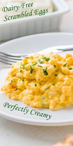 Perfect Creamy Dairy-Free Scrambled Eggs Recipe Scrambled Eggs Without Milk, Best Scrambled Eggs, Best Egg Recipes, Scrambled Eggs With Cheese, Creamy Scrambled Eggs, Scrambled Eggs Recipe, Mexican Breakfast Recipes, Goat Cheese Recipes, Lactose Free Diet