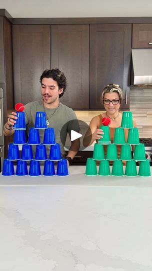 Money Games For Adults, Minute To Win It Games Christmas, Dinner Party Games, Fun Group Games, Xmas Games, Fun Christmas Party Games, Cup Games, Youth Games, Minute To Win It Games