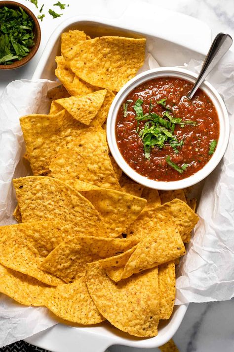 Restaurant Salsa Recipe, Easy Blender Salsa, Homemade Appetizers, Restaurant Salsa, Salsa Canning Recipes, Best Salsa Recipe, Quick Salsa, Blender Salsa, Mexican Salsa Recipes