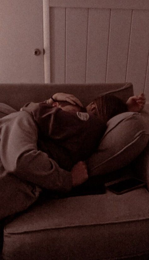 Hug In Bedroom, Couple On The Couch Aesthetic, Clingy Couple Aesthetic, Couples Aestethic Bed, Clingy Boyfriend Picture, Sleep Couple Aesthetic, Movie Cuddles, Cute Cupple Cuddle, Cosy Couple Cuddling