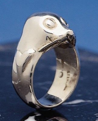 Original Silly Seal Ring, a wonderful, happy miniature sculpture, guaranteed to bring a smile to your face! Designed and handcrafted by Sigi, of Sigi Design, Americas foremost animal sculptor of jew Silly Seal, Ringed Seal, Ocean Mammals, Wife Memes, Seal Face, Harp Seal, Ring Security, Miniature Sculpture, Cute Seals