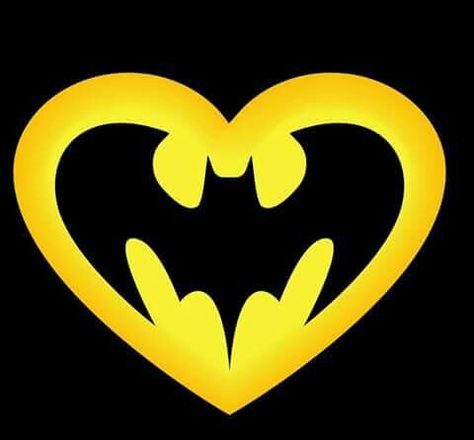 Batman Through The Years, Batman Valentines Drawing, Batman Hoco Poster, Joker Bedroom Ideas, In Love Aesthetic Pfp, Batman Valentine Ideas, Batman Card For Boyfriend, Bf Cards Cute Ideas, Batman Valentine Box Ideas