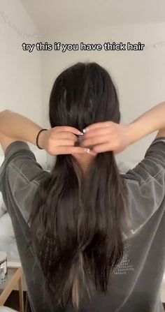 2022 Hairstyles, Hair Clip Hairstyles, Stile Kendall Jenner, Hairstyles For Thick Hair, Thick Hair Styles Medium, Hairstyle Trends, Hair Tips Video, Clip Hairstyles, Peinados Fáciles Para Cabello Corto