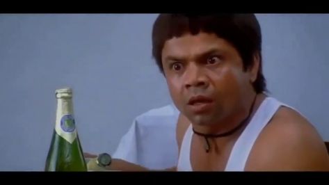 Rajpal Yadav Funny, Shock Meme, Hindi Comedy, Comedy Scenes, Funny Video Clips, Meme Template, Comedy Movies, Thug Life, Funny Video