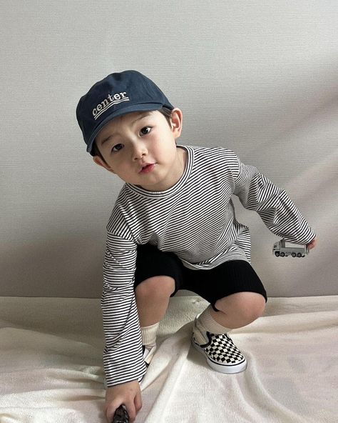 Baby Boy Korean Outfits, Ootd Baby Boy, Baby Boy Ootd, Korean Baby Boy, Boy Ootd, Toddler Ootd, Baby Boy Dress, Cool Kids Clothes