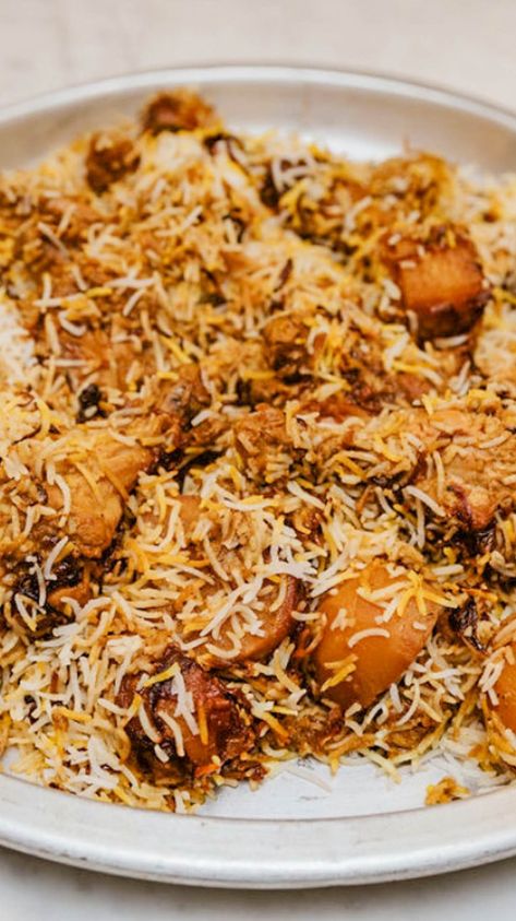 Chicken Zorbiyan, Yemeni Food Recipes, Yemen Recipes, Yemeni Recipes, Yemen Food, Chicken Dum Biryani Recipe, Yemeni Food, Best Rice Recipe, Arab Food