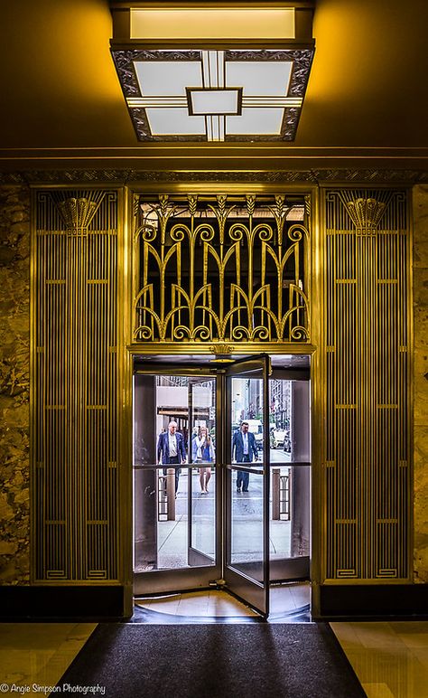 CHICAGO BOARD OF TRADE BUILDING – Motley Missions Linstead Chicago, Chicago Board Of Trade, Art Deco Cafe, Pizza Chicago, Night Chicago, Aesthetic Chicago, Bears Chicago, Art Deco Doors, Arte Art Deco