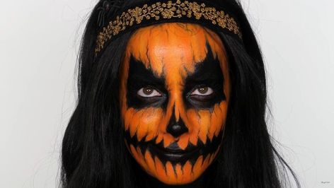 Pumpkin Makeup Ideas, Scary Face Paint, Pumpkin Face Paint, Creepy Clown Makeup, Halloween Makeup Kits, Halloween Makeup Tutorial Easy, Makeup Clown, Meme Costume, Scary Pumpkin Faces