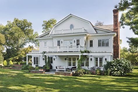 Dutch Colonial Revival – Wadia Associates Dutch Colonial Mansion, Dutch Colonial Exterior, Dutch Colonial Revival, Gambrel House, Landscape Design Portfolio, Colonial Revival Architecture, Residential Landscape Design, London Mansion, New Classical Architecture