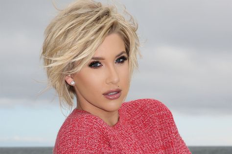 Savannah Crisley Hair, Savannah Chrisley Short Hair, Savannah Crisley, Julie Chrisley, Savannah Chrisley, Hair Haircuts, Perfect Life, Beauty Queens, Short Bob