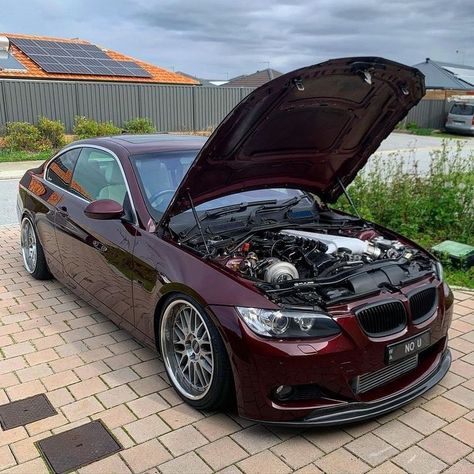 E92 335i ⚡  @no_u_335i #iconiccars #cars #car Bmw Build, E92 335i, Bavarian Motor Works, Iconic Cars, Prom Photoshoot, Pimped Out Cars, Whips, Jdm, One Day