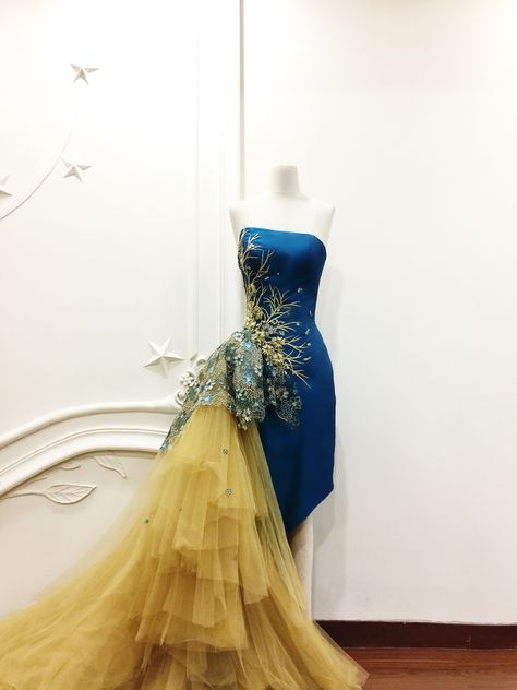 • cerulean blue dress • . . . #provocatebymeltatan #dress #gold #fairytale #gown #fairytale #style #cape #sparkle #rentgown #rentgownjakarta #aphrodite #lace #dentelle #prewedding #preweddingidea #bridebook Blue And Yellow Dress Ball Gowns, Cerulean Blue Dress, Gown Fairytale, Blue Yellow Dress, Gold Dresses Long, Bright Blue Hair, Fairytale Style, Blue And Gold Dress, Blue And Yellow Dress