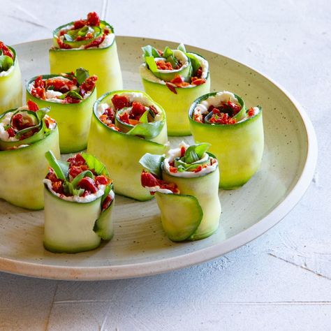 Sun Dried Tomato Italian Sushi | Bella Sun Luci Sun Dried Tomato Wrap Ideas, Sundried Tomato Appetizer Recipes, Sun Dried Tomato Appetizer, Italian Sushi, Sundried Tomato Appetizer, Sun Dried Tomato Bruschetta, Zucchini Roll Ups, Zucchini Roll, Zucchini Rolls