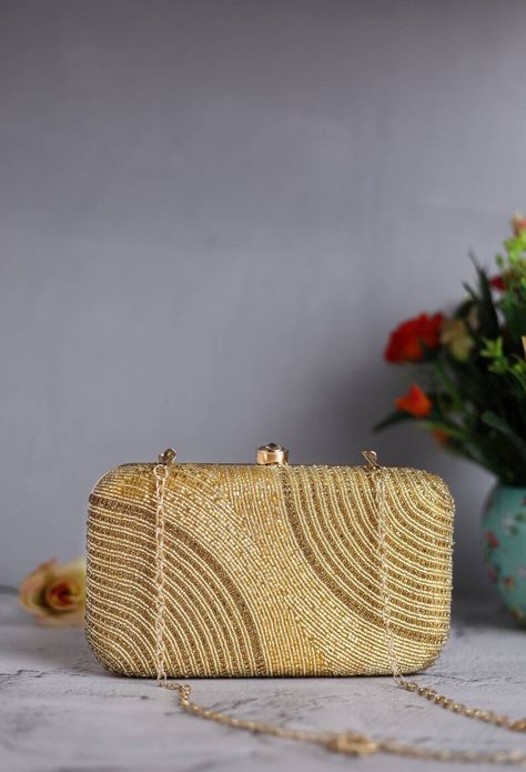 Golden Clutch Purses, Golden Purse, Essential Fashion Pieces, Wardrobe Dimensions, Gold Drawing, Potli Bag, Drawing Bag, Step By Step Crochet, Creation Crafts