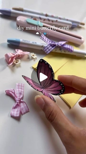 Butterfly Pop Up Card, Cute Birthday Gifts, Crafts Gift Ideas, Cards Aesthetic, Diy Pop Up Cards, Letter Diy, Diy Pop, Diy Butterfly, Diy Envelope