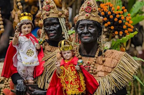 10 Photos that Prove the Ati-Atihan Festival in Kalibo is Worth Going To - When In Manila Masskara Festival, Kalibo, Calendar Of Events, Exotic Dance, Filipino Culture, Another Round, Festival Costumes, Thanksgiving Celebration, Bible Verses Quotes Inspirational