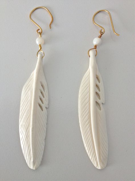 White bone feather earrings Clay Feather Earrings, Earrings Dangle Simple, Feather Earrings, Earrings Dangle, Polymer Clay Jewelry, Diy Jewellery, Clay Jewelry, Bones, Polymer Clay