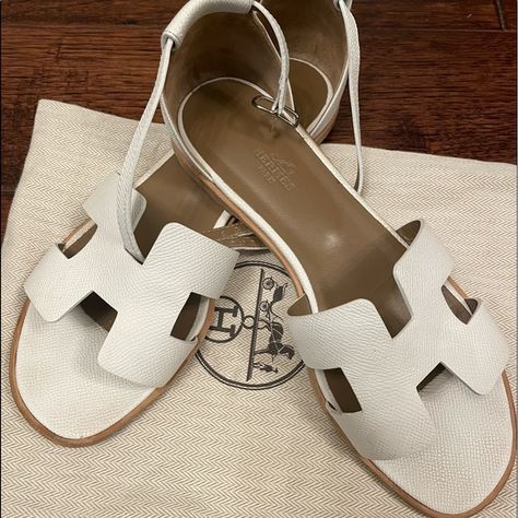 Hermes Santorini Sandals Epsom size 38 Hermes Santorini Sandal Outfit, Santorini Outfit, 16 Birthday, Elegant Outfits, Sandals Outfit, Elegant Shoes, Shoe Closet, Pumps Flat, Elegant Outfit