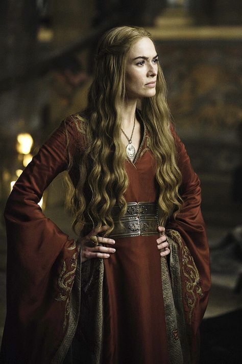 Hermoine Cersei Lannister Costume, 50's Costume, Game Of Thrones Outfits, Game Of Thrones Facts, Game Of Thrones Costumes, Got Game Of Thrones, Fire And Blood, Lena Headey, Game Of Thrones Funny