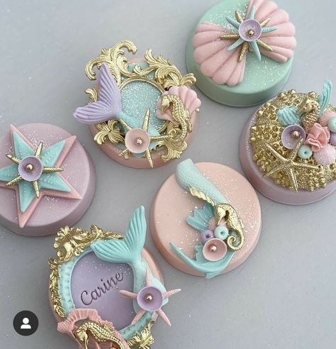 Mermaid Birthday Party Food, Mermaid Birthday Party Decorations, Mermaid Theme Birthday Party, Mermaid Birthday Cakes, Iced Biscuits, Chocolate Covered Treats, Oreo Pops, Themed Desserts, Chocolate Oreos