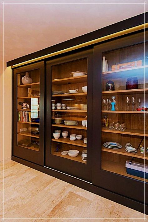 Crockery Cabinet, Crockery Unit Design, Model Dapur, Crockery Unit, Desain Pantry, Casa Country, Kitchen Interior Design Decor, Kitchen Interior Design Modern, Cupboard Design