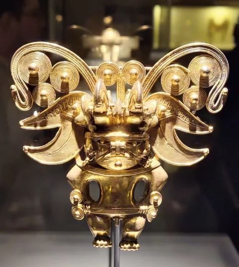 Museo del Oro (gold museum)