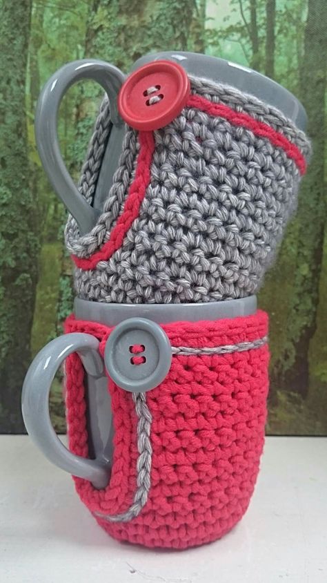 Cup Covers Diy, Halloween Crochet Cup Cozy, Crochet Cup Cover, Cup Cover Crochet, Crochet Cup Holder Free Pattern, Crochet Stanley Cup Holder Free Pattern, Crochet Cup Holder, Crochet Bowls, Crocheting Stitches