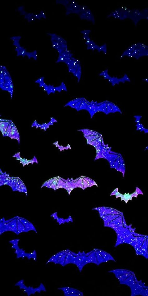 Halloween Glitter Wallpaper, Bat Wallpaper Backgrounds, Background Keyboard, Halloween Screen Savers, Bat Wallpaper, Eevee Wallpaper, Wallpaper Gatos, Glam Halloween, Halloween Wallpaper Iphone Backgrounds