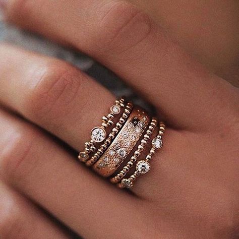 Rose Gold Stackable Rings, Piercing Septum, Leaf Engagement Ring, Sparkly Ring, White Gold Wedding Rings, Rhinestone Ring, Blue Sapphire Rings, Sapphire Engagement, Rose Gold Diamonds