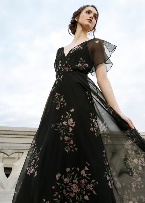 Long Black Floral Dress, Jenny Yoo Collection, Floral Long Dress, 70s Inspired Fashion, Black Floral Dress, Dresses Classy, Jenny Yoo, Long Dress Casual, Fashion Attire