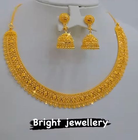 Small Necklace Designs Gold Indian, Light Weight Rani Haar Gold, Gold Neckless Jewelry, Small Gold Necklace Set Indian, 2 Tola Gold Set Design, Gold Necklace Set Simple, Gold Choker Necklace Indian, Necklace Set Indian Bridal Jewelry, Indian Gold Necklace Designs