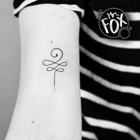 Unalome Tattoo by mrs.fox_tattoo Tattoo Pols, Unalome Tattoos, Gratitude Tattoo, Feminine And Masculine Energy, Tattoos Cool, Small Mandala Tattoo, Minimalist Tattoo Meaning, Tattoos Cute, Paris Tattoo