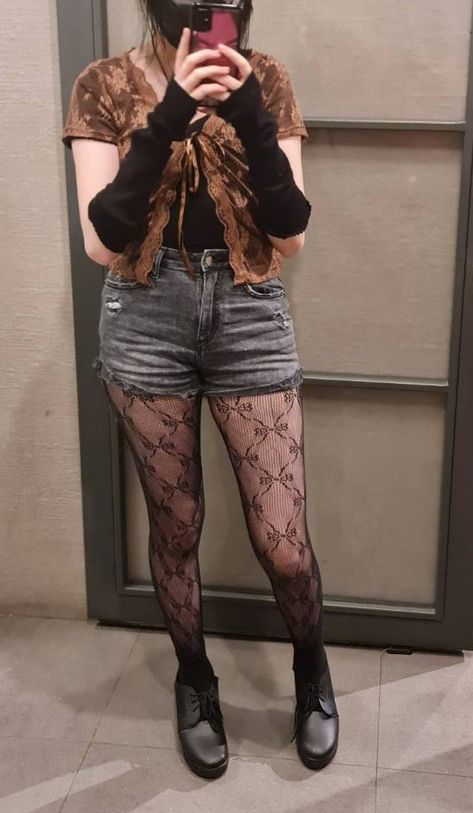 Aesthetic brown lace top patterned tights grunge y2k Brown Tights Outfit, Brown Lace Top, Lace Top Patterns, Brown Tights, Aesthetic Brown, Patterned Tights, Tights Outfit, Grunge Y2k, Makeup Looks