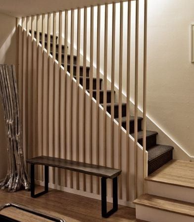 Choosing A Stair Rail Design - How to Decorate Stair Bannister Ideas, Stair Wall Ideas, Bannister Ideas, Basement Stair Railing Ideas, Basement Stair, Cottage Stairs, Stair Walls, Interior Stair Railing, Modern Stair Railing