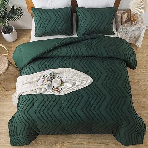 Tufted Bedding, Green Comforter Sets, Bedding Comforter Sets, Full Size Comforter Sets, Fluffy Bed, Green Bedding Set, Chenille Embroidery, Fluffy Comforter, King Size Comforter Sets