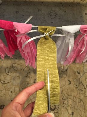 Diy Tassel Garland, Anniversaire Diy, Fiesta Baby Shower, Tassel Garland, Diy Garland, Trendy Baby, Diy Party Decorations, Grad Parties, Diy Birthday