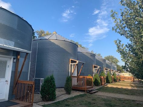 Bin There Campground - Moose Jaw | Airbnb® Grain Bin Hot Tub, Grain Bin Cabin, Silo Conversion, Silo Homes, Bin House, Grain Bin House, Grain Bins, Grain Store, Silo House