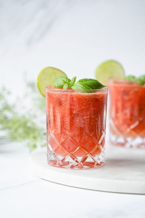 Watermelon, Basil, Lime Drink - La Cuisine de Géraldine Watermelon Basil, Alcohol Free Cocktails, Watermelon Health Benefits, Lime Drinks, Watermelon Benefits, Eating Watermelon, Agave Syrup, Lime Wedge, Latest Recipe