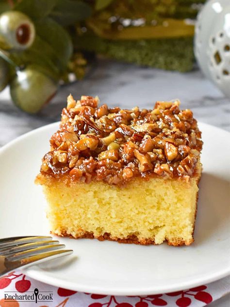 Lazy Daisy Cake is a delicious, simply made hot milk sponge cake, but the rich and sweet caramel topping is the real star. Pecan Rum Cake, Lazy Daisy Cake, Hot Milk Sponge Cake, Bacardi Rum Cake, Rum Cakes, Rum Butter, Pecan Butter, Butter Rum, Daisy Cake